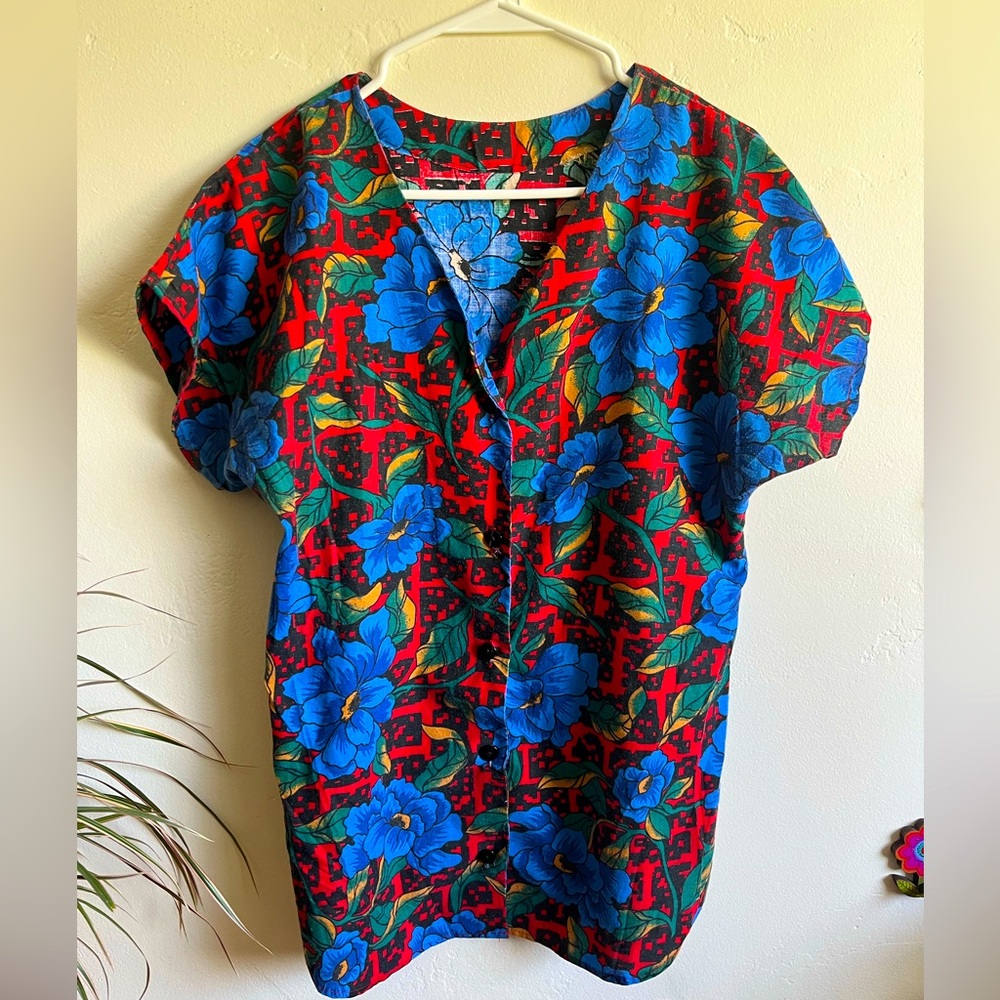 Vintage Single Stitch 80s Button-up V-Neck Blouse